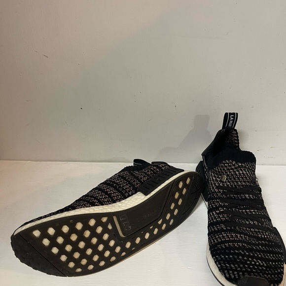 Men’s Adidas size 12 NMRD1 knit shoes - Picture 2 of 5